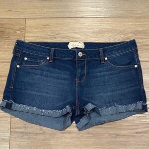 Altar’d State Dark Indigo Jean Shorts Sz 31/13